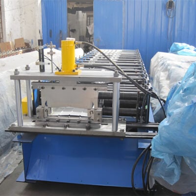 Machine de formage de rouleaux de panneaux de toit Bemo