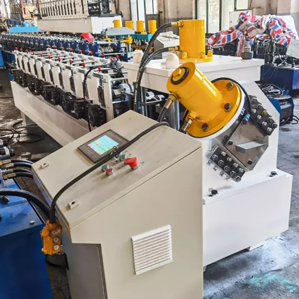 Máquina Perfiladora de Purlín C Auto Cambiable