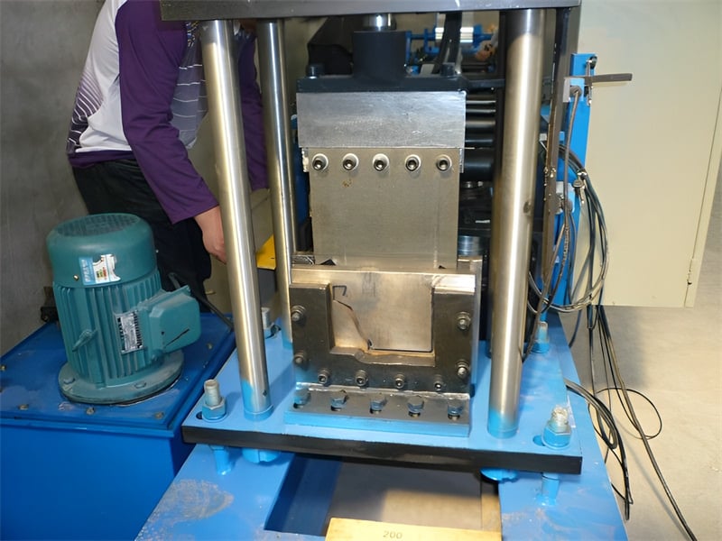 High-Speed Roll Forming Machine: The Ultimate Guide For 2025
