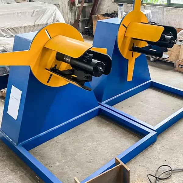 Máquina perfiladora automática
