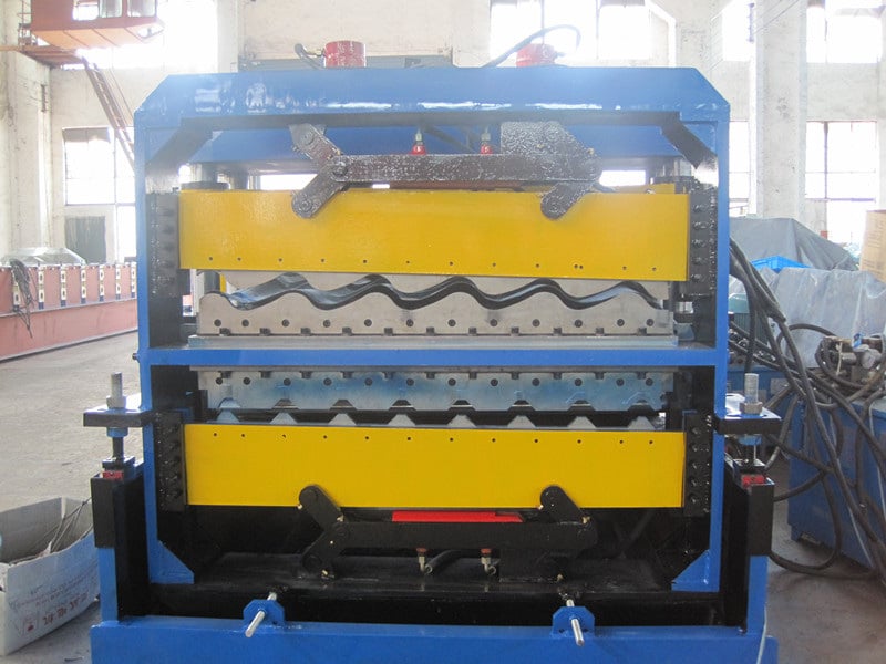 Máquina de doble capa de panel de techo de tejas 02