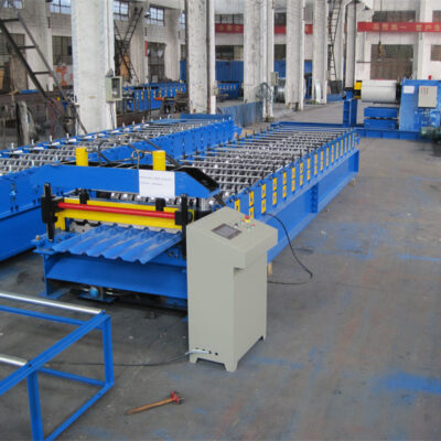 Trapezoidal panel roll forming machine