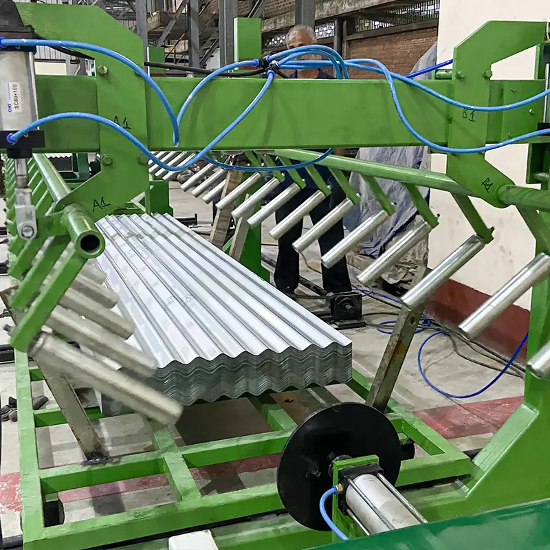 Corrugated Panel Roll Forming Machine05