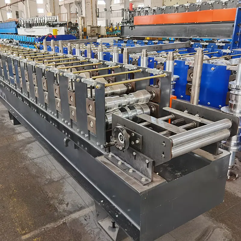 roof panel roll forming machine