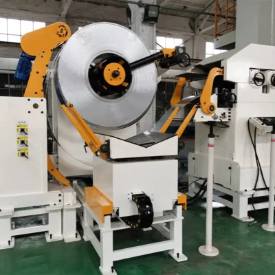 mobile roll forming machine